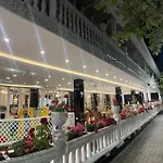 Hotel Ujvara
