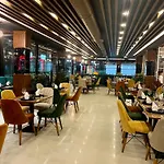 Ujvara 4* Golem (Tirana)