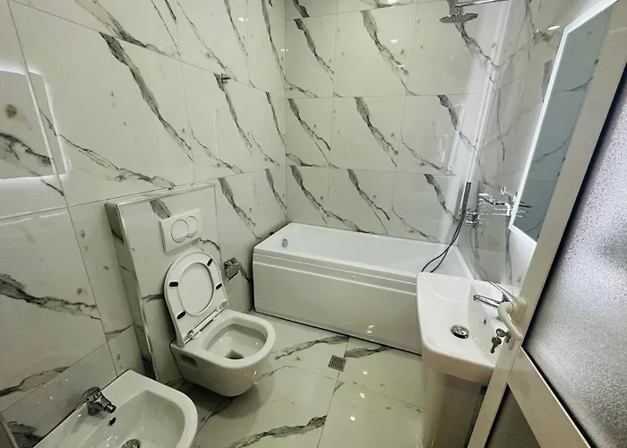 Ujvara Hotel 4*