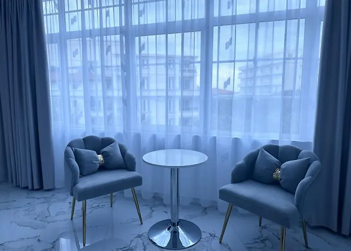 Ujvara Hotel 4*