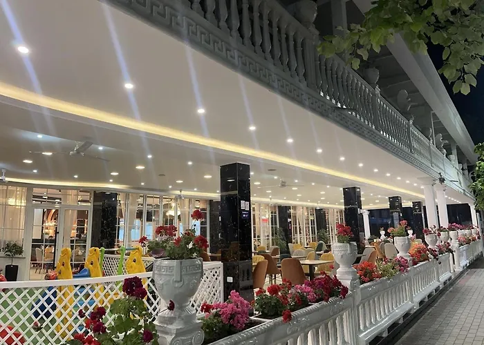 Hotel Ujvara