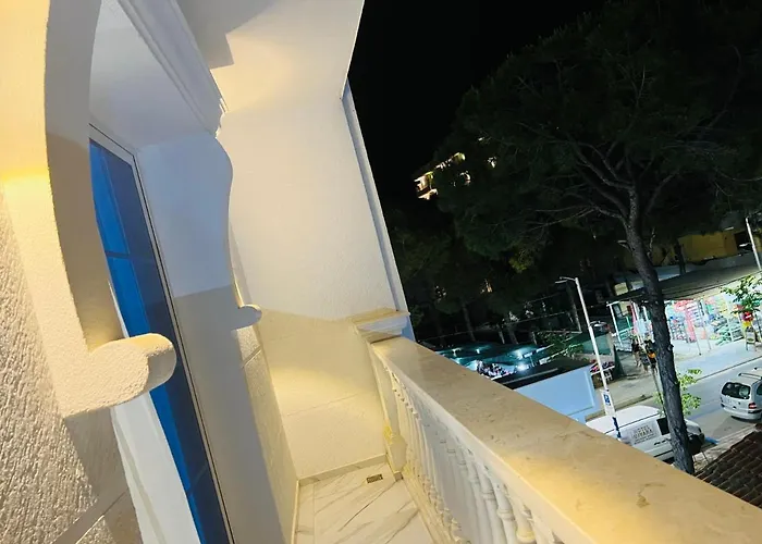 Hotel Ujvara